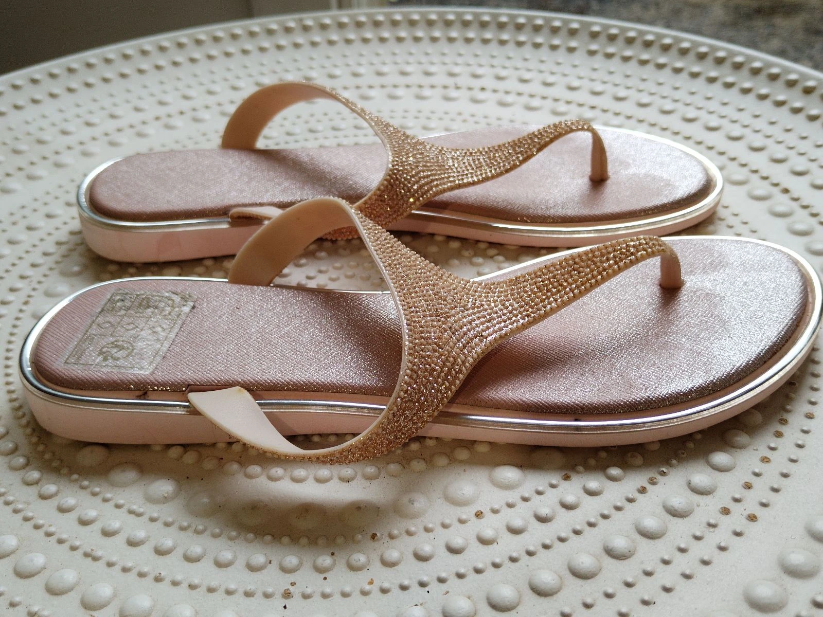 Jolies sandales nu-pieds rose et paillettes très confortables et très moelleuses, taille 38. 